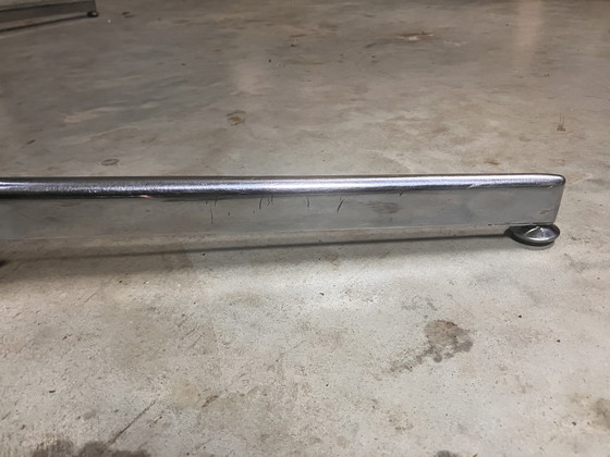 Image 1 of Table de salle à manger vintage en chêne massif chromé