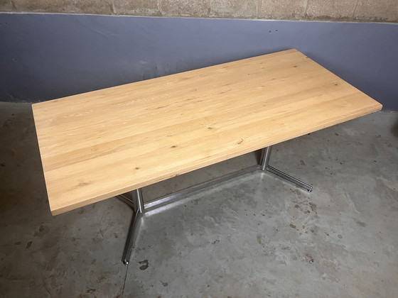 Image 1 of Table de salle à manger vintage en chêne massif chromé