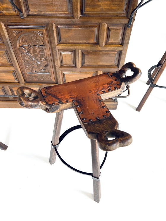 Image 1 of Bar brutaliste + tabourets de bar '50