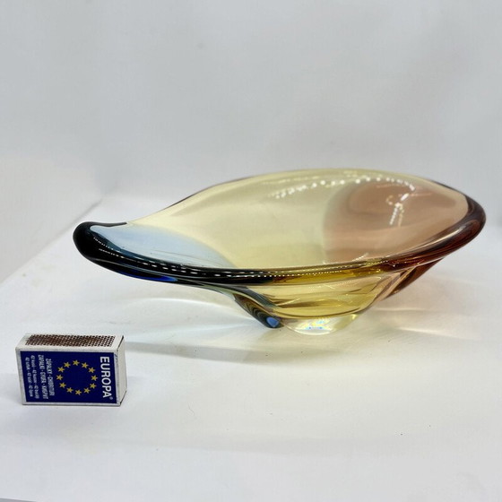 Image 1 of Plat en verre organique vintage par H. Machovska pour Mstišov, Tchécoslovaquie 1960