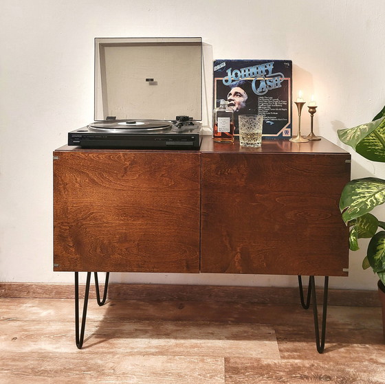 Image 1 of Meuble de tourne-disque vintage