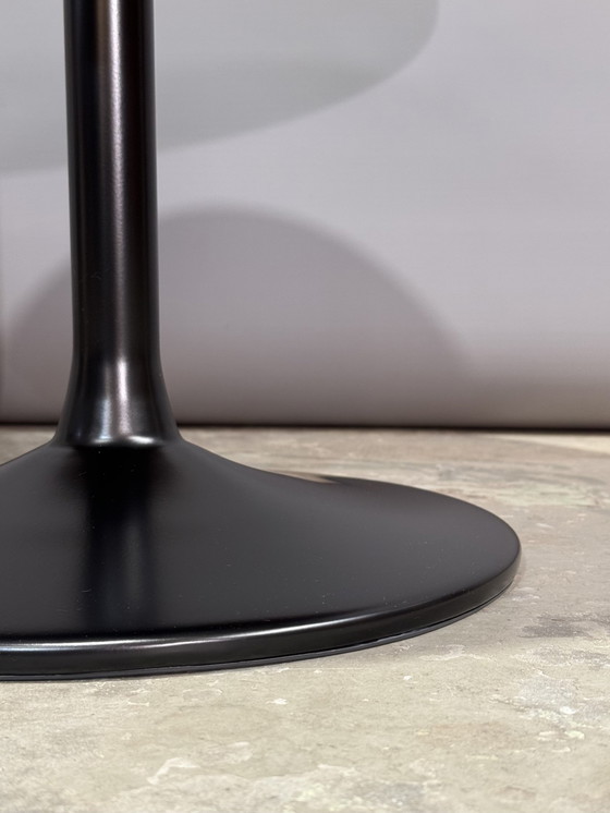 Image 1 of Table basse ronde en chêne