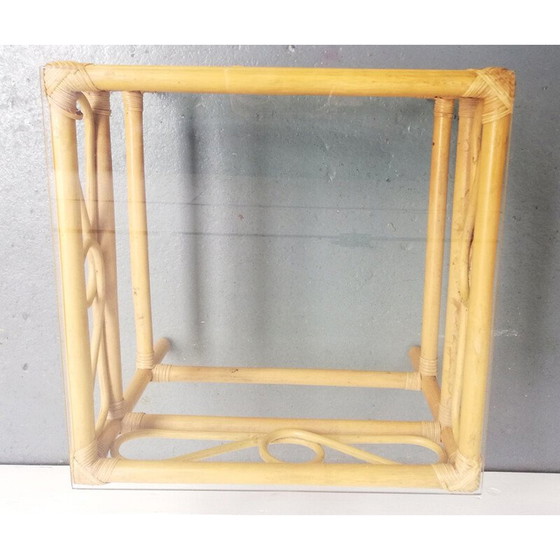 Image 1 of Table basse vintage en rotin et plateau en verre