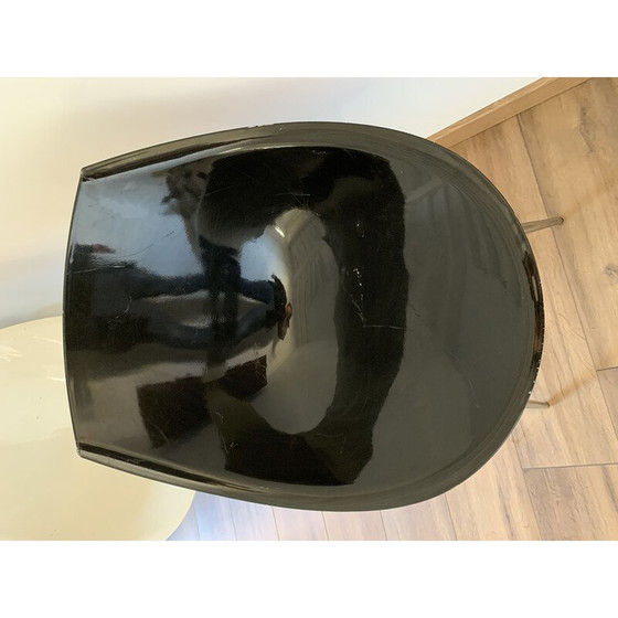 Image 1 of Paire de chaises lago vintage blanches et noires de Philippe Starck