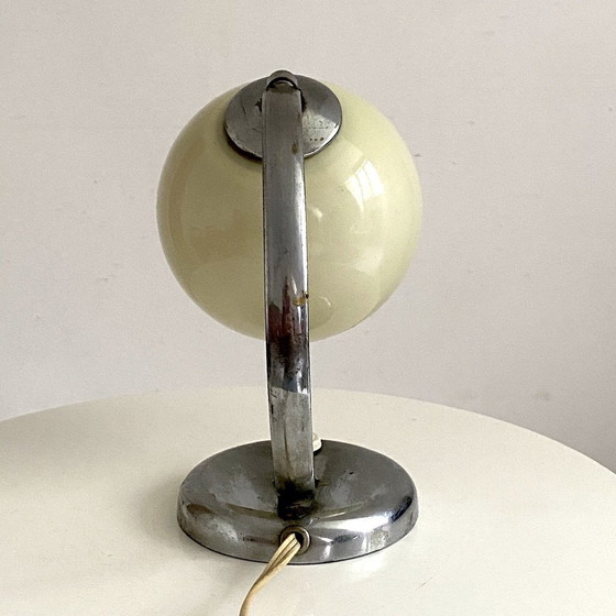 Image 1 of Lampe De Table Art Déco Chrome Et Opaline Beige