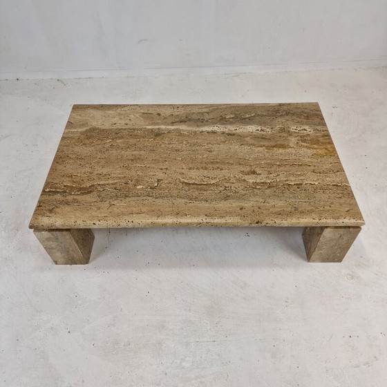 Image 1 of Table basse vintage italienne en travertin, 1980