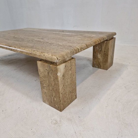 Image 1 of Table basse vintage italienne en travertin, 1980
