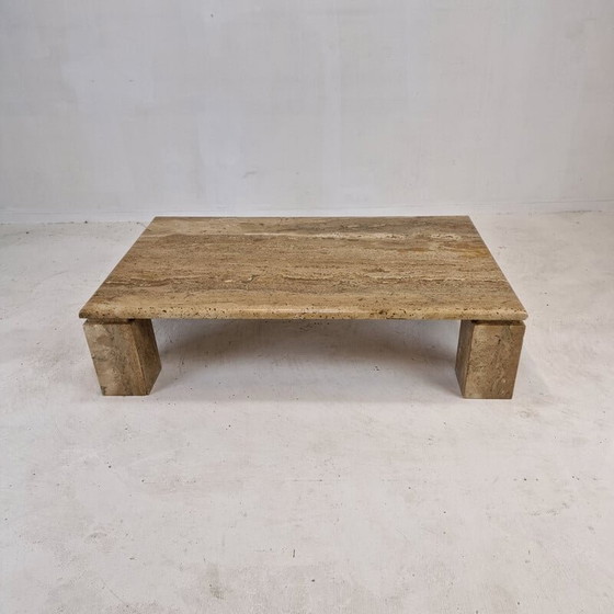 Image 1 of Table basse vintage italienne en travertin, 1980