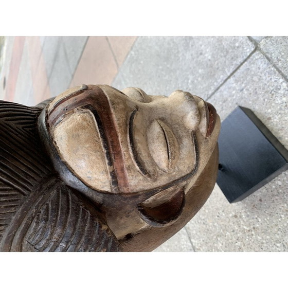 Image 1 of Masque Panu Gabon vintage en bois et socle