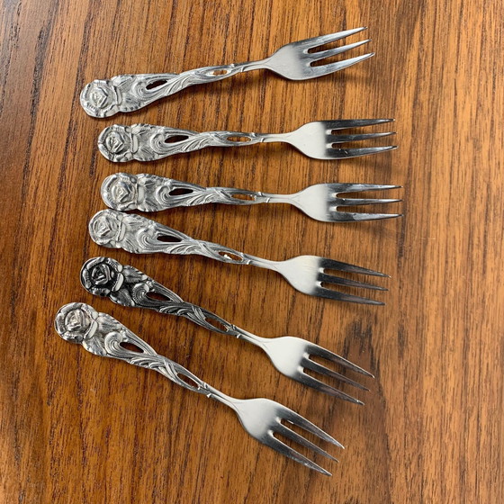 Image 1 of Set pour 6 personnes Cuillères et fourchettes à dessert en métal argenté antique, motif fleuri