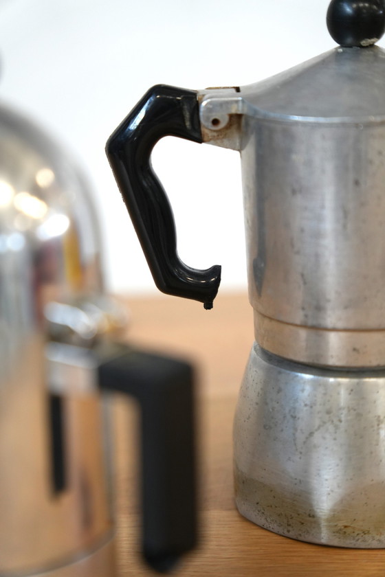 Image 1 of Cafetières Moka Bialetti et Alessi des années 1970 - Design italien emblématique