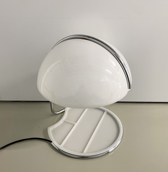 Image 1 of Lampe de table vintage Guzzini Conchiglia 70's
