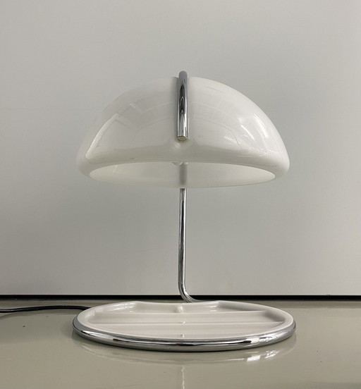Lampe de table vintage Guzzini Conchiglia 70's
