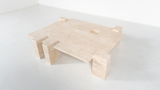 Table basse contemporaine en travertin, Italie