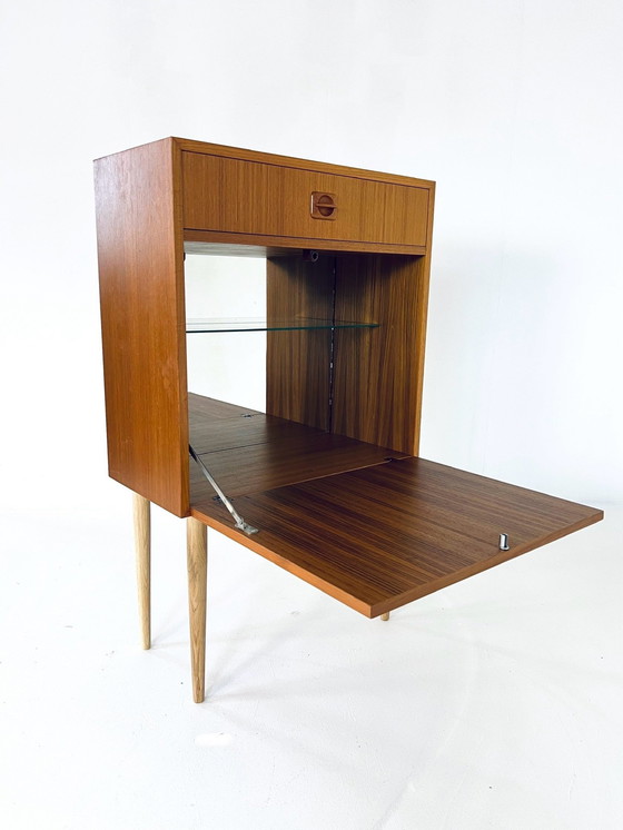 Image 1 of Armoire à miroirs danoise '60