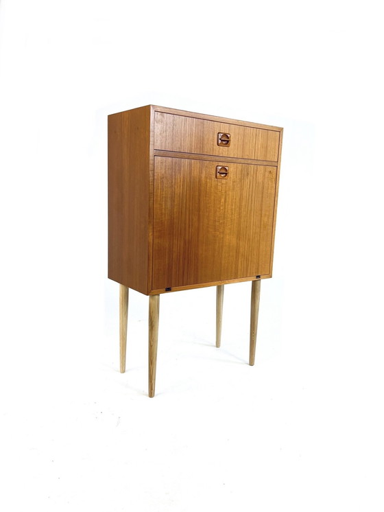 Image 1 of Armoire à miroirs danoise '60