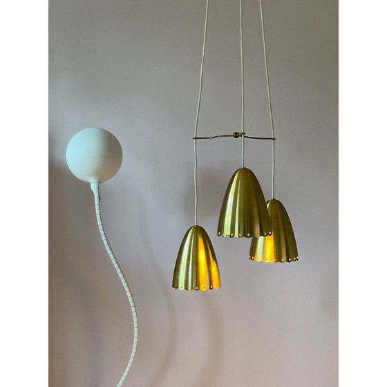 Image 1 of Ensemble de 3 lampes suspendues vintage en laiton, Danemark 1960