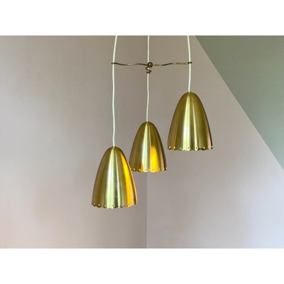 Image 1 of Ensemble de 3 lampes suspendues vintage en laiton, Danemark 1960