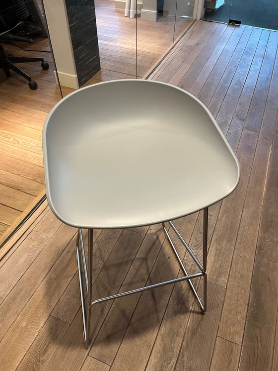 Image 1 of Foin Loop Stand High