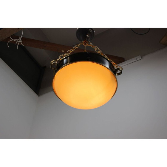 Image 1 of Paire de suspensions vintage en laiton et verre, Tchécoslovaquie 1950