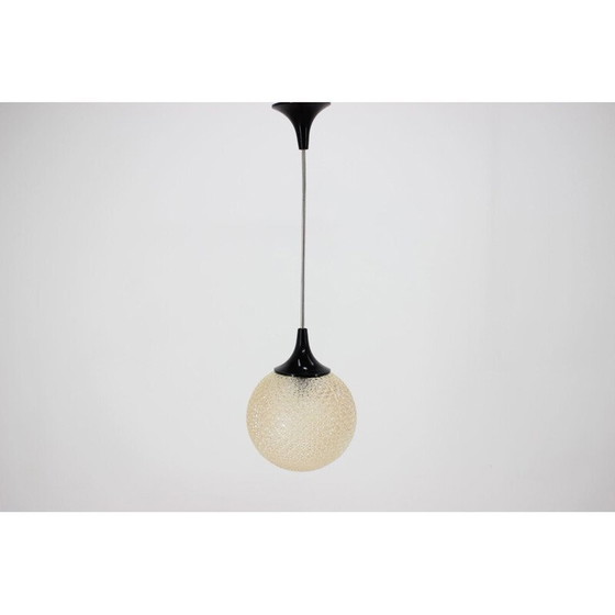 Image 1 of Pendentif globe en verre vintage, 1960