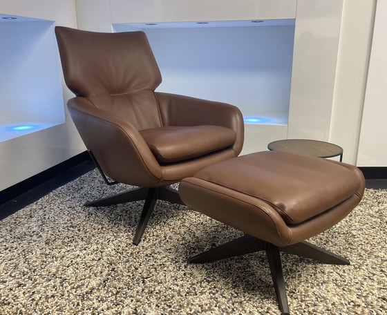 Image 1 of Leolux Fauteuil Lloyd Plus Avec Cuir Hocker Negev