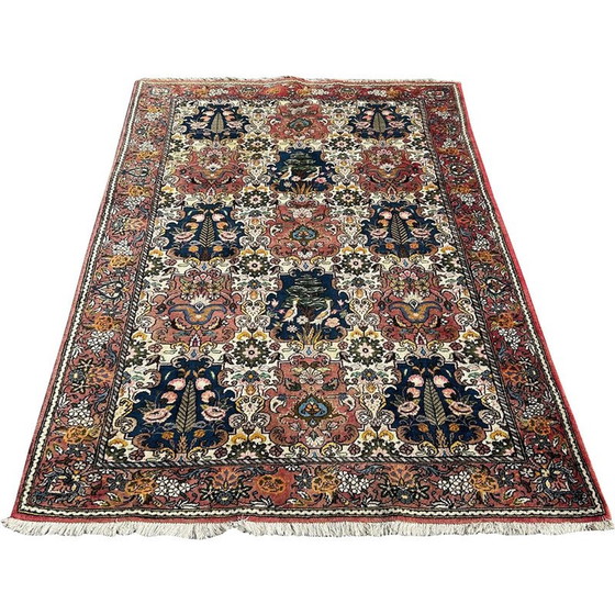 Image 1 of Tapis oriental vintage en laine nouée à la main avec décoration d'oiseaux, 1970