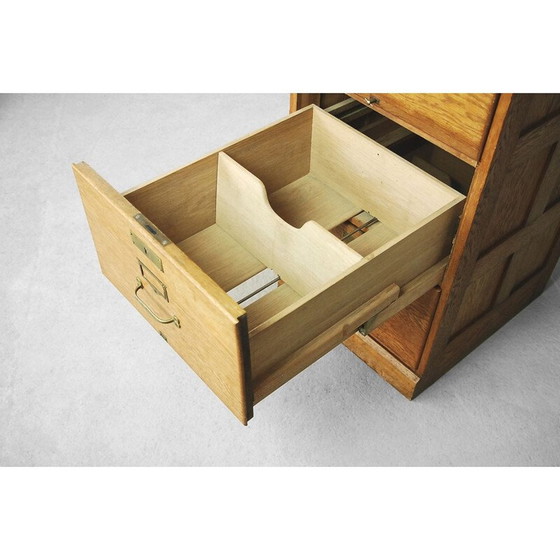 Image 1 of Commode vintage en bois de chêne, Angleterre 1930