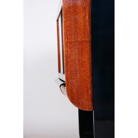 Image 1 of Table basse vintage en noyer par Halabala, Tchécoslovaquie 1930