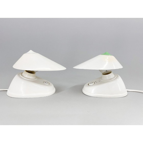Image 1 of Paire de lampes de table vintage en bakélite blanche, Tchécoslovaquie 1960