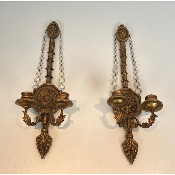 Image 1 of Paire d'appliques vintage en bois sculpté et doré avec guirlandes en cristal, France 1940