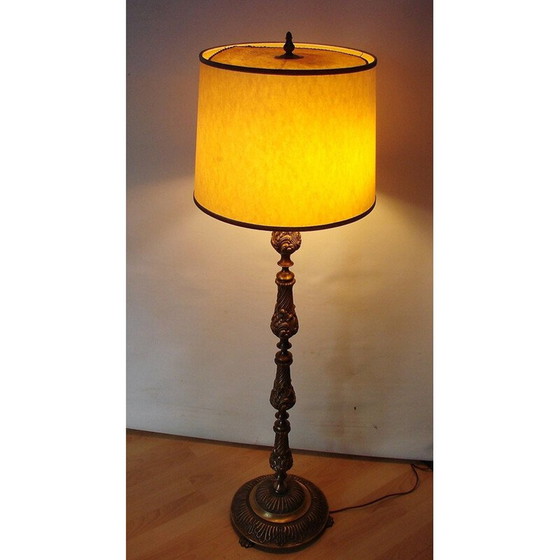 Image 1 of Lampadaire vintage en laiton 1950