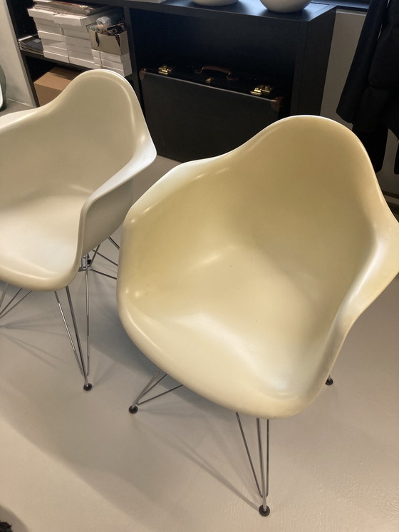 Image 1 of 4x Eames Dar Chairs From Vitra