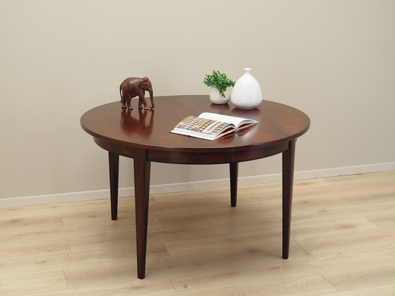 Image 1 of Table ronde en bois de rose, design danois, années 1970, fabricant : Omann Jun