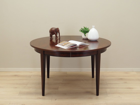 Image 1 of Table ronde en bois de rose, design danois, années 1970, fabricant : Omann Jun