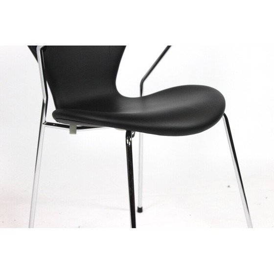 Image 1 of Ensemble de 4 chaises vintage modèle 3207 par Arne Jacobsen et Fritz Hansen, 2016