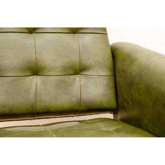 Image 1 of Paire de fauteuils pivotants vintage en aluminium et simili cuir vert pour Up Zavody, Tchécoslovaquie 1970