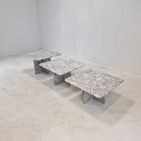 Image 1 of Ensemble de 3 tables basses vintage en marbre Bianco Carrara, Italie 1980