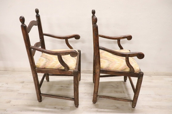 Image 1 of Fauteuils rustiques anciens en bois, 18e siècle