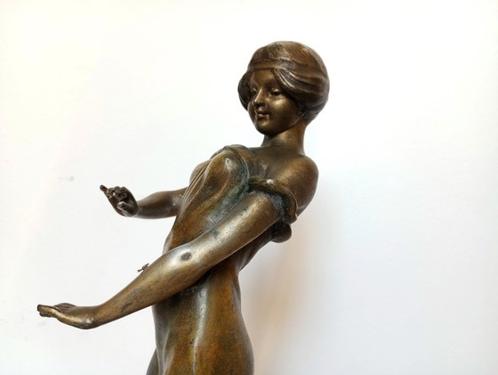 Image 1 of A.J. Scotte - 'L'Espiègle' - Sculpture de femme Art-Nouveau Paris 1905