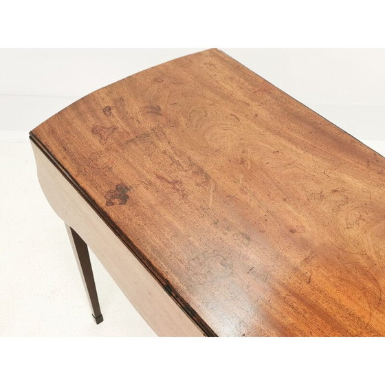 Image 1 of Table Pembroke du milieu du siècle en acajou estampillé de la couronne royale