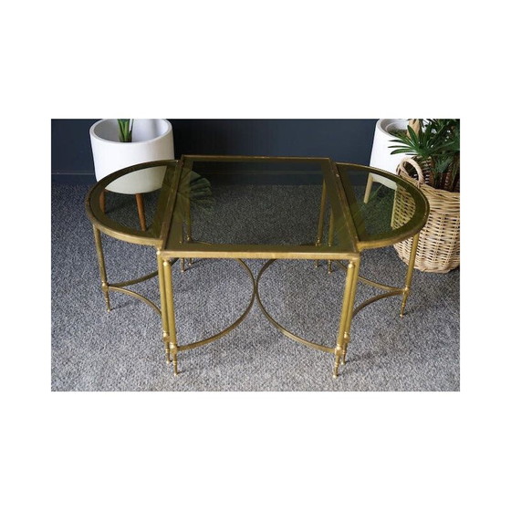 Image 1 of Table gigogne vintage en laiton et verre, France 1970