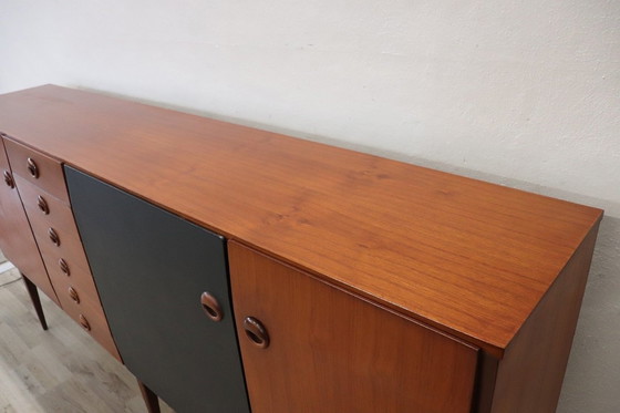 Image 1 of Buffet long en bois, 1960S