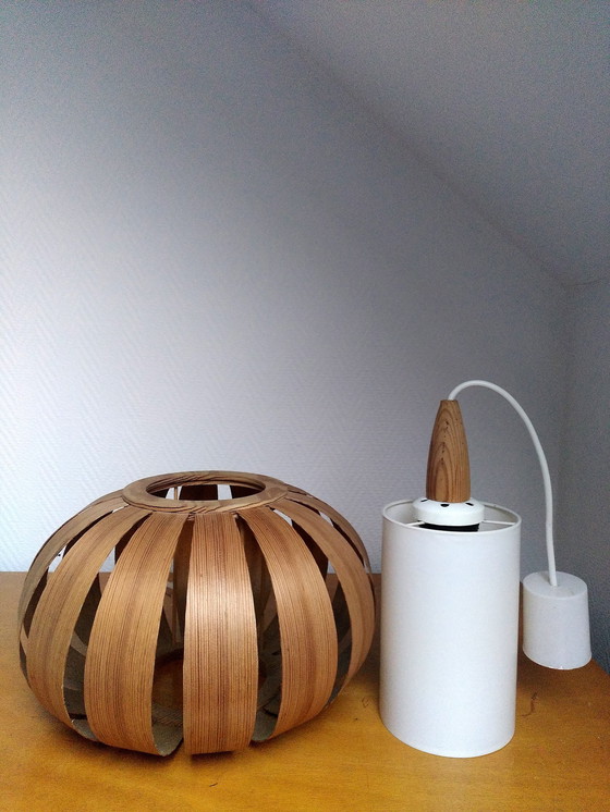 Image 1 of Suspension Scandinave, Plaquage De Bois. Année 60