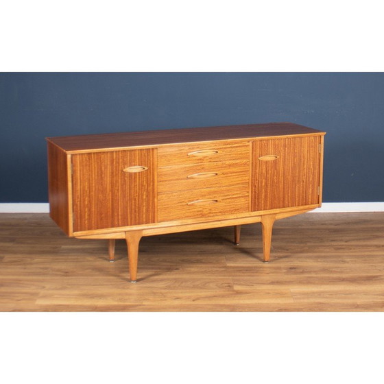 Image 1 of Buffet vintage en noyer par Jentique, 1960s