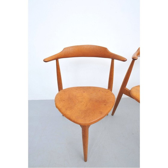 Image 1 of Ensemble de 5 chaises scandinaves vintage de Hans J. Wegner, 1952