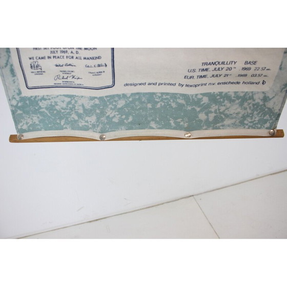 Image 1 of Décoration murale vintage Neil Armstrong nasa vtg Apollo 11 tissu
