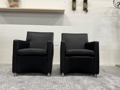 2 fauteuils Leolux Dolcinea en cuir noir