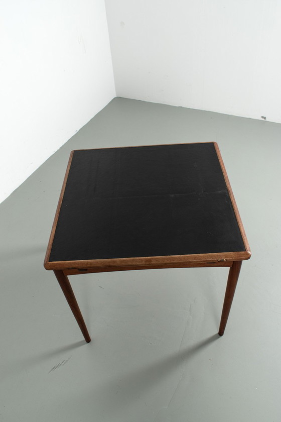 Image 1 of Table de jeu avec plateau en cuir noir