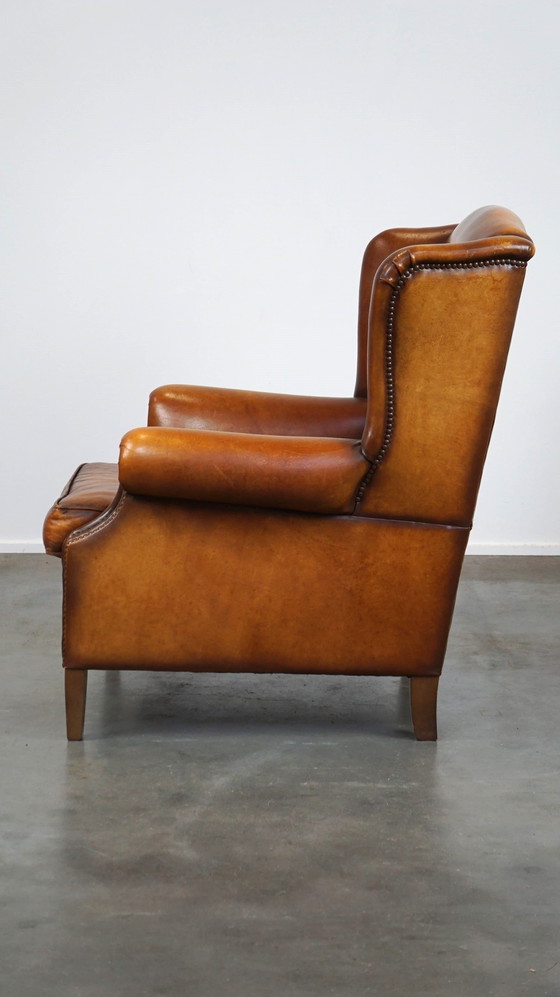 Image 1 of Fauteuil à oreilles en peau de mouton